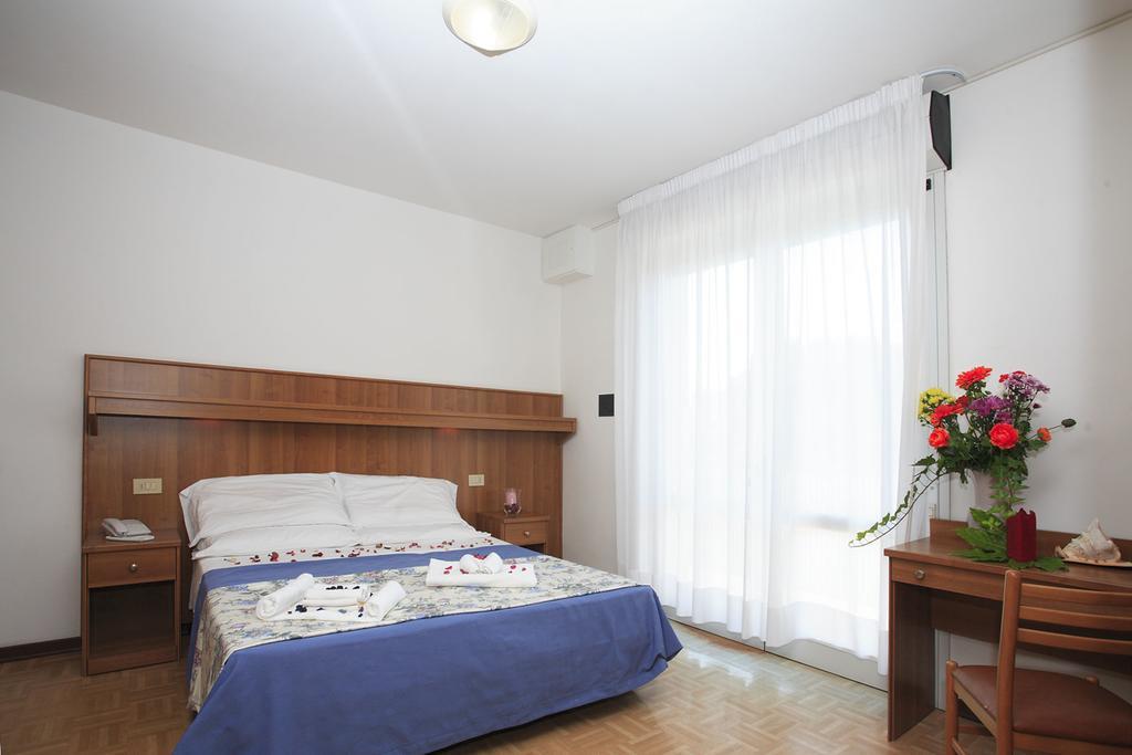 Hotel Aspe Bibione Exterior foto